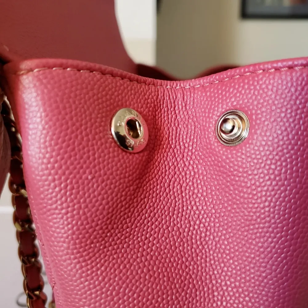 Chanel business affinity pink caviar gold hard ware small bag - Picture 9 of 16